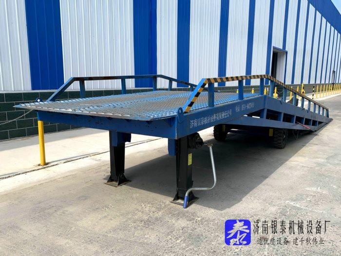 移动式登车桥_移动式登车桥图片