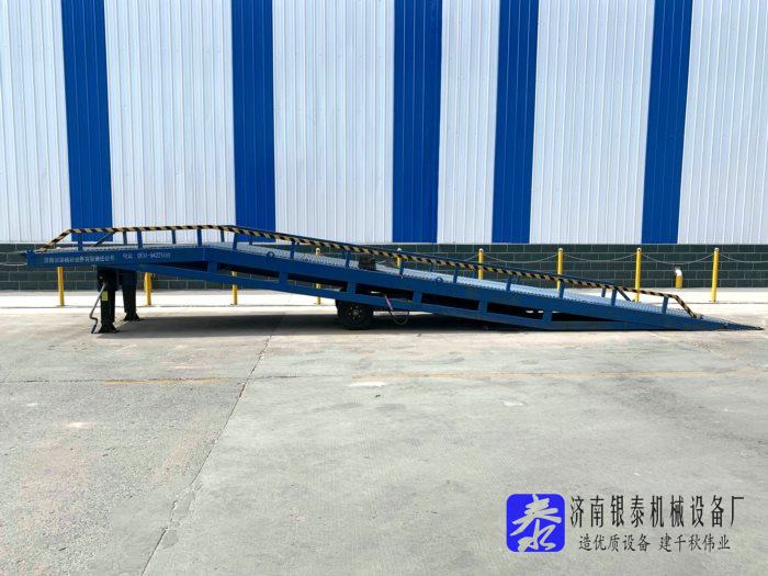 移动式登车桥