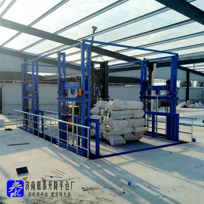 大吨位导轨式升降机型号大全