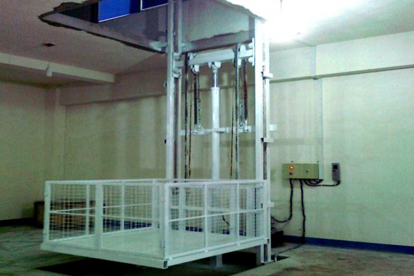 小型液压升降货梯图片展示_价格揭秘与实用指南